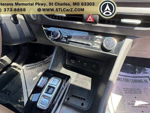 Used 2022 Hyundai Sonata Limited FWD image 12