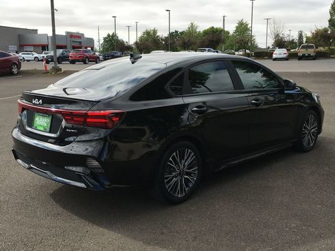 Used 2023 Kia Forte GT-Line w/ GT-Line Premium Package FWD image 7