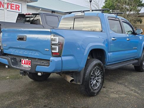 Used 2019 Toyota Tacoma Limited image 3