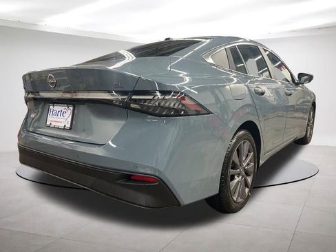 New 2026 Nissan Sentra SL w/ Floor Mat Package FWD image 5
