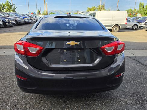 Used 2016 Chevrolet Cruze LT w/ Sun And Sound Package FWD image 6