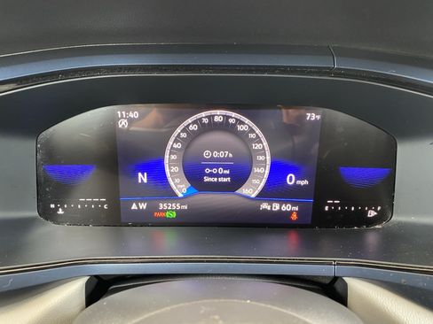 Certified 2023 Volkswagen Taos SE FWD image 29