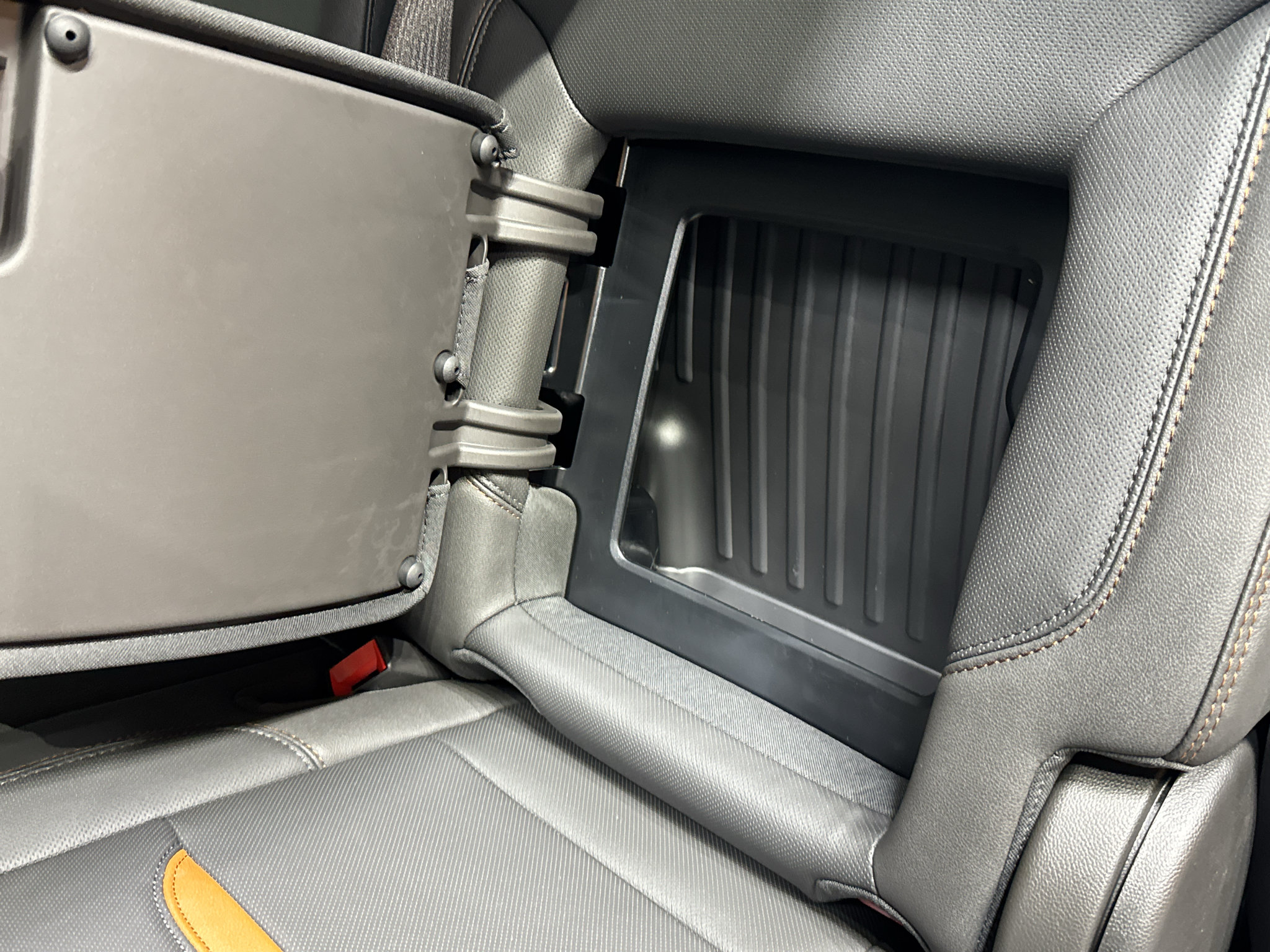 New 2026 GMC Sierra 2500 AT4 w/ AT4 Premium Plus Package AWD/4WD image 16