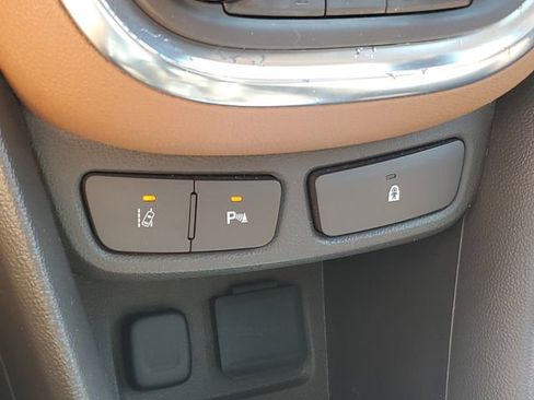 Used 2014 Buick Encore Premium AWD/4WD image 30