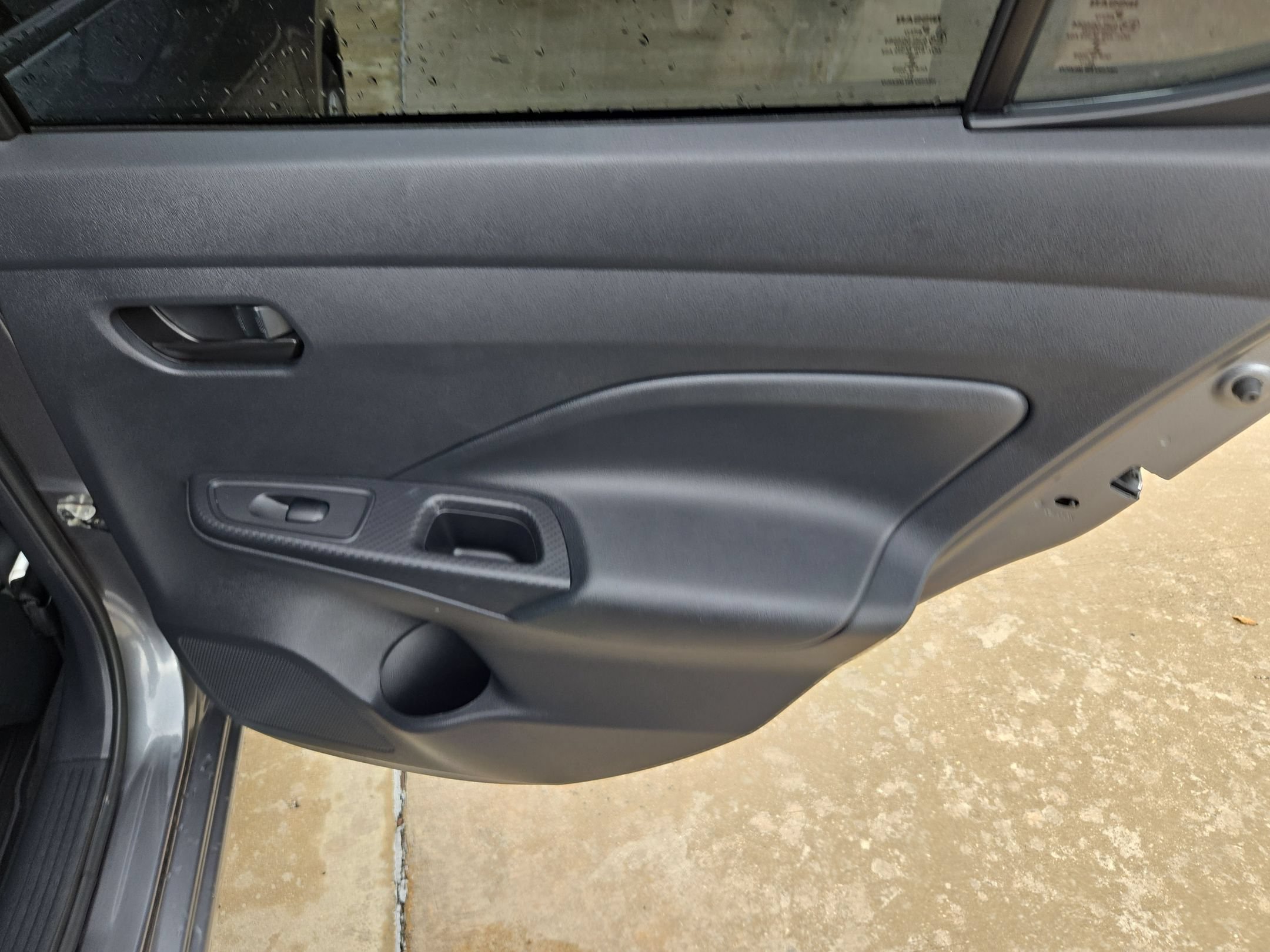 Used 2021 Nissan Versa S FWD image 26