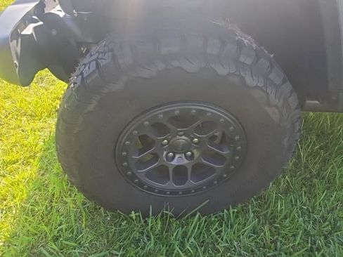 Used 2022 Jeep Wrangler Unlimited Sport w/ Xtreme Recon 35" Tire Package AWD/4WD image 10