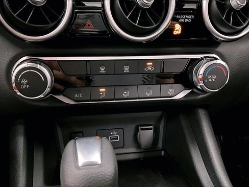 New 2025 Nissan Sentra S image 74