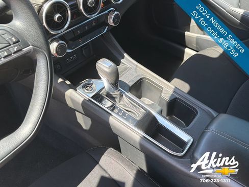 Used 2024 Nissan Sentra SV FWD image 10