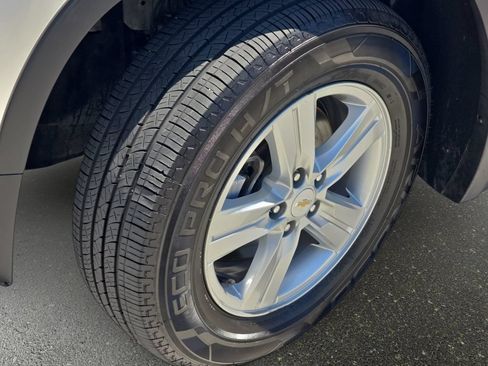 Used 2021 Chevrolet Trax LT AWD/4WD image 33