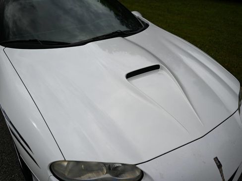 Used 2000 Chevrolet Camaro Z28 w/ SS Performance/Appearance Pkg image 21
