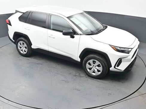 Certified 2023 Toyota RAV4 LE AWD/4WD image 40