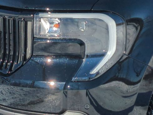 New 2026 Ford Maverick Lobo image 11