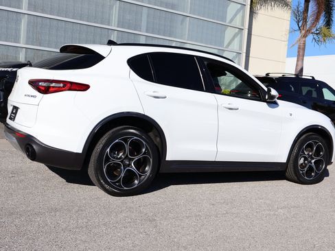 Used 2023 Alfa Romeo Stelvio Ti image 10