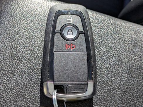 Certified 2020 Ford EcoSport SES image 29