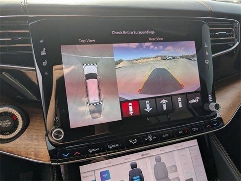 Used 2023 Jeep Grand Wagoneer Series III image 17