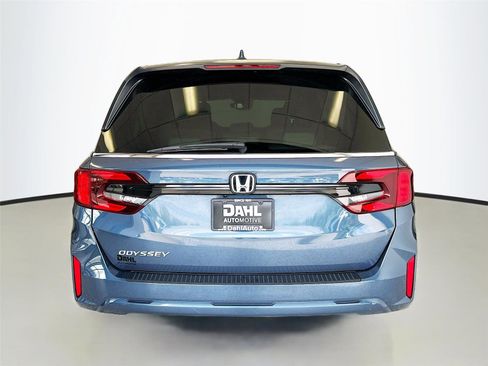 Used 2025 Honda Odyssey EX-L image 13