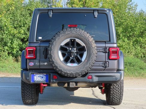Used 2018 Jeep Wrangler Unlimited Rubicon image 16
