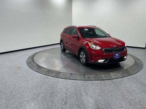 Certified 2019 Kia Niro LX image 4