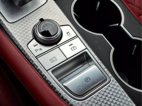 Used 2022 Genesis G70 3.3T Launch Edition RWD image 20