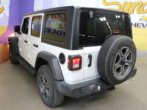 Used 2022 Jeep Wrangler Unlimited Sport w/ Dual Top Group AWD/4WD image 6