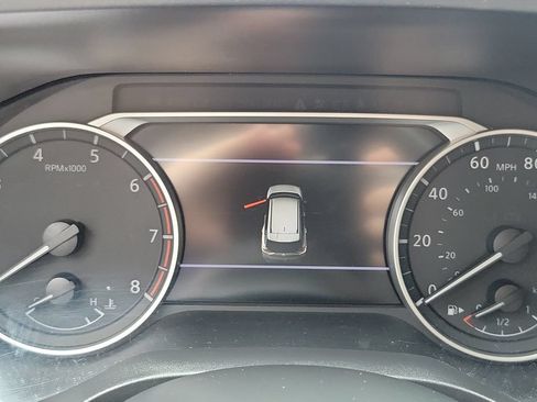 Used 2023 Nissan Rogue S FWD image 12