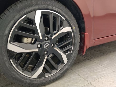 Used 2024 Nissan Versa SR w/ Trunk Package FWD image 31