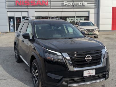 New 2025 Nissan Pathfinder Platinum w/ Cargo Package