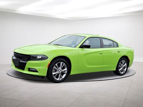 Used 2023 Dodge Charger SXT image 3