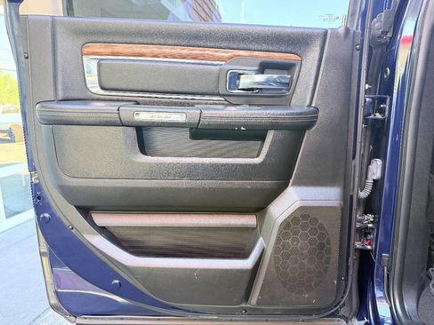 Used 2018 RAM 2500 Laramie AWD/4WD image 38