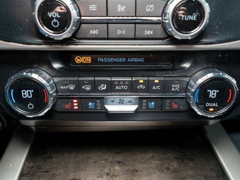 Used 2022 Ford F250 Lariat w/ Lariat Ultimate Package image 23