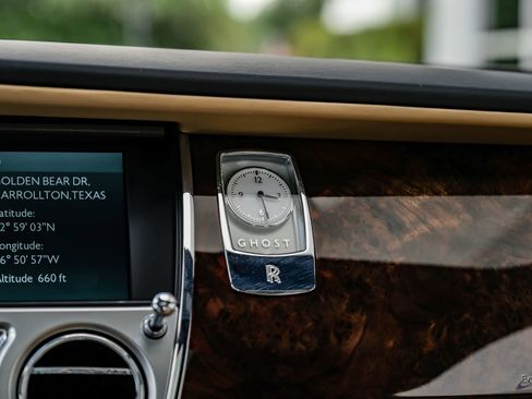 Used 2017 Rolls-Royce Ghost RWD image 62