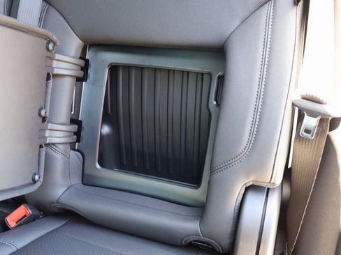 New 2025 GMC Sierra 2500 SLT w/ SLT Premium Package image 31