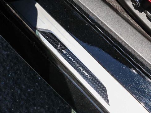 Used 2022 Chevrolet Corvette Stingray Preferred Cpe w/ Z51 Performance Package RWD image 23