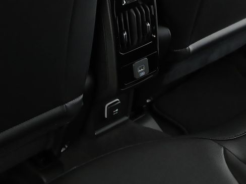 New 2026 Jeep Compass Limited image 6