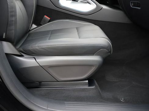 Certified 2023 Mercedes-Benz GLS 450 4MATIC image 12