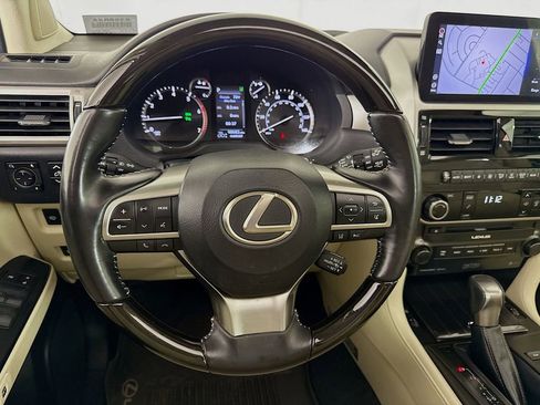 Used 2023 Lexus GX 460 Luxury w/ Accessory Package image 11