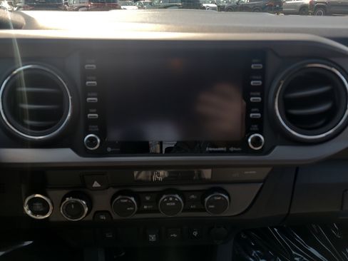 Certified 2023 Toyota Tacoma TRD Sport image 19