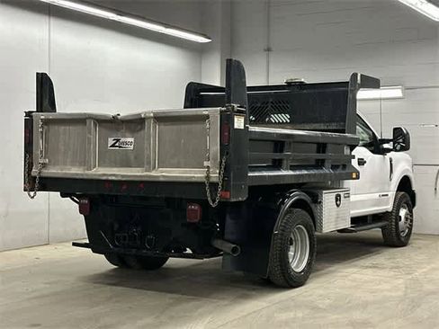 Used 2021 Ford F350 XL w/ Power Equipment Group image 27