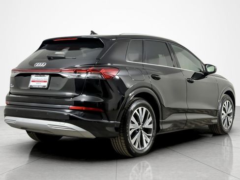 Used 2023 Audi Q4 e-tron Premium Plus RWD image 5