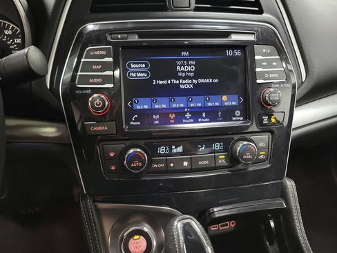 Used 2023 Nissan Maxima SL FWD image 16