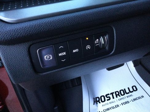 New 2026 Chevrolet Traverse LT w/ Sun and Wheel Package image 10