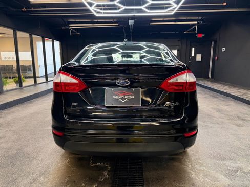 Used 2019 Ford Fiesta SE w/ Equipment Group 201A image 6