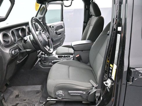 Used 2021 Jeep Gladiator Sport AWD/4WD image 13