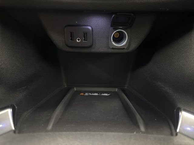 Used 2023 Chevrolet Traverse LT FWD image 18