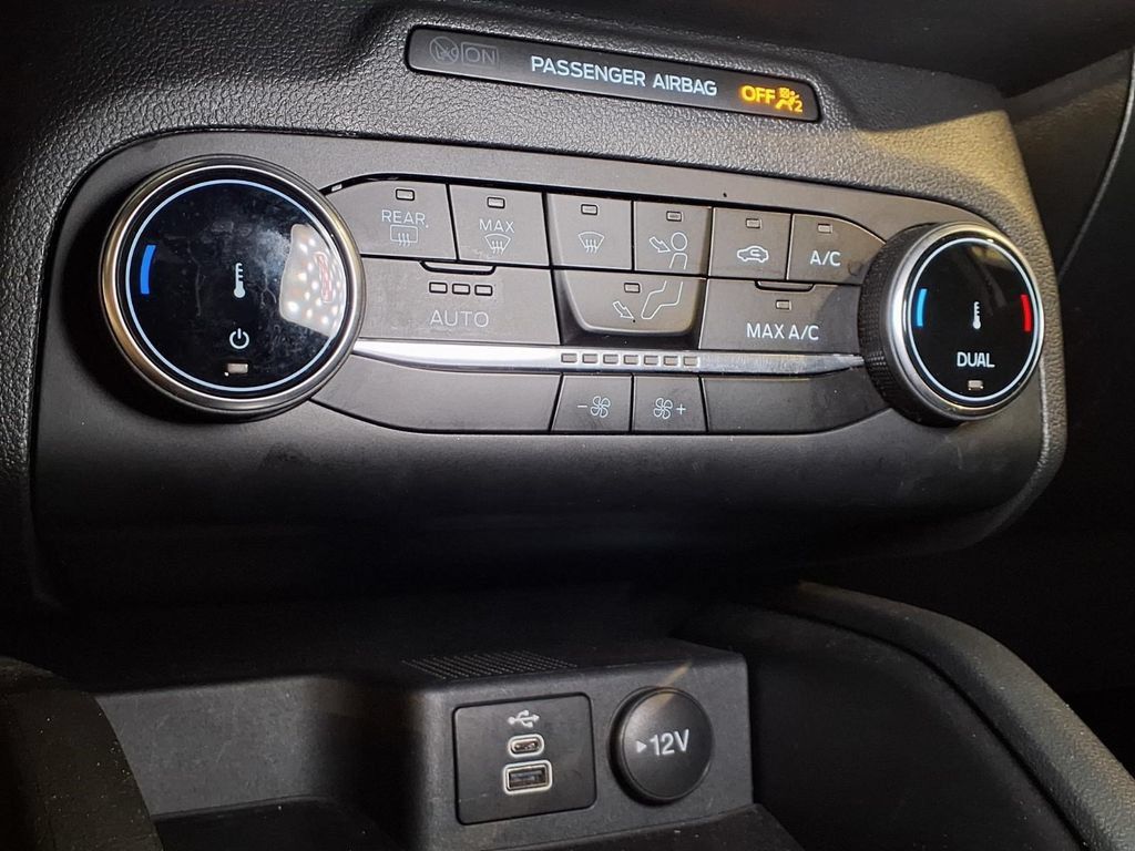 Used 2025 Ford Escape ST-Line FWD image 8