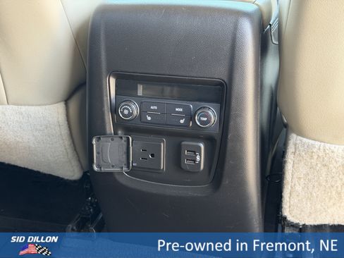Used 2020 Buick Enclave Premium AWD/4WD image 16
