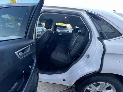 Used 2015 Ford Edge SEL w/ Equipment Group 201A AWD/4WD image 11