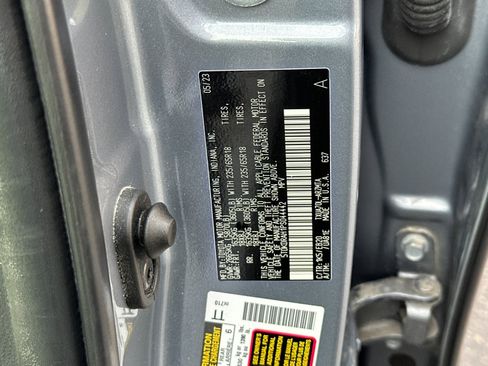 Used 2023 Toyota Highlander XLE image 27