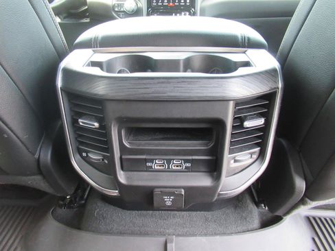 Used 2023 RAM 1500 Laramie AWD/4WD image 41