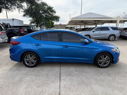 Used 2018 Hyundai Elantra SEL FWD image 8